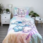Jerry Fabrics Lilo and Stitch "Leaves" pamut ágyneműhuzat Jerry Fabrics Lilo and Stitch "Leaves" pamut ágyneműhuzat